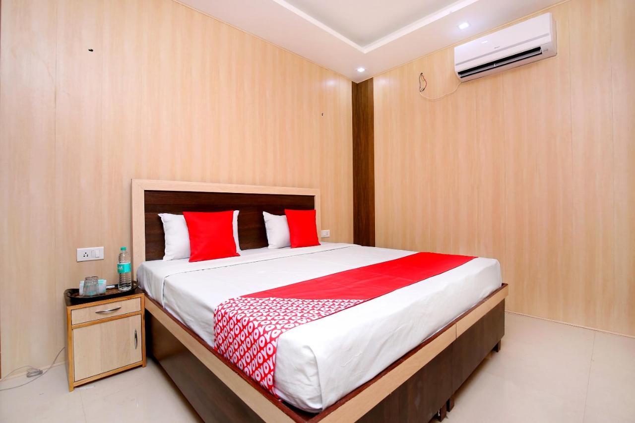 Oyo Flagship Armaan Resort Shāhpur Exteriör bild